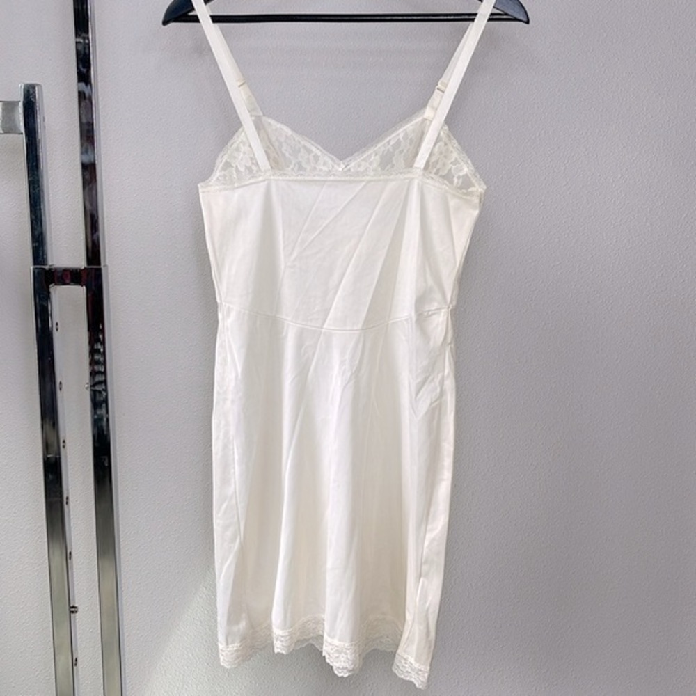 Vintage Sears The Doesn’t Slip Short Slip Dress 60s Nylon Anti-Cling Lingerie 32 - Picture 6 of 16